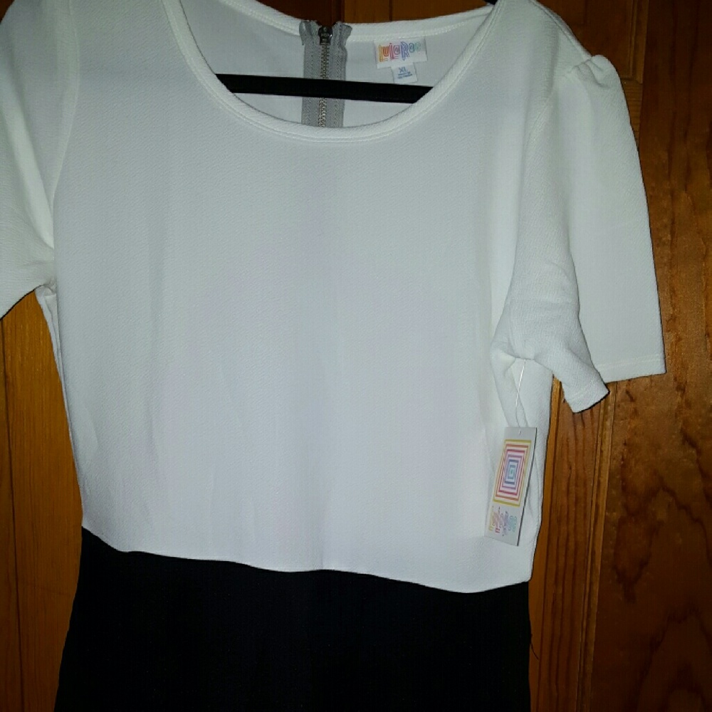 Lularoe Amelia